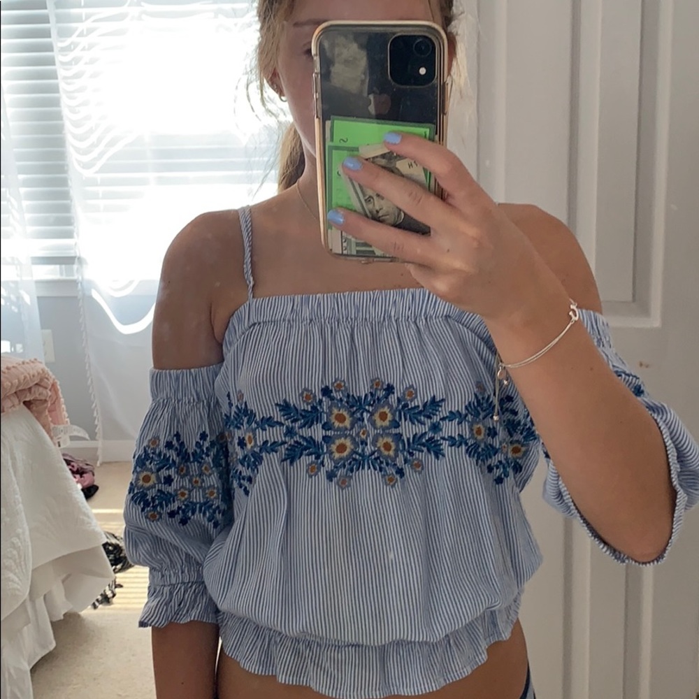 cute shirt from american eagle! size s worn once